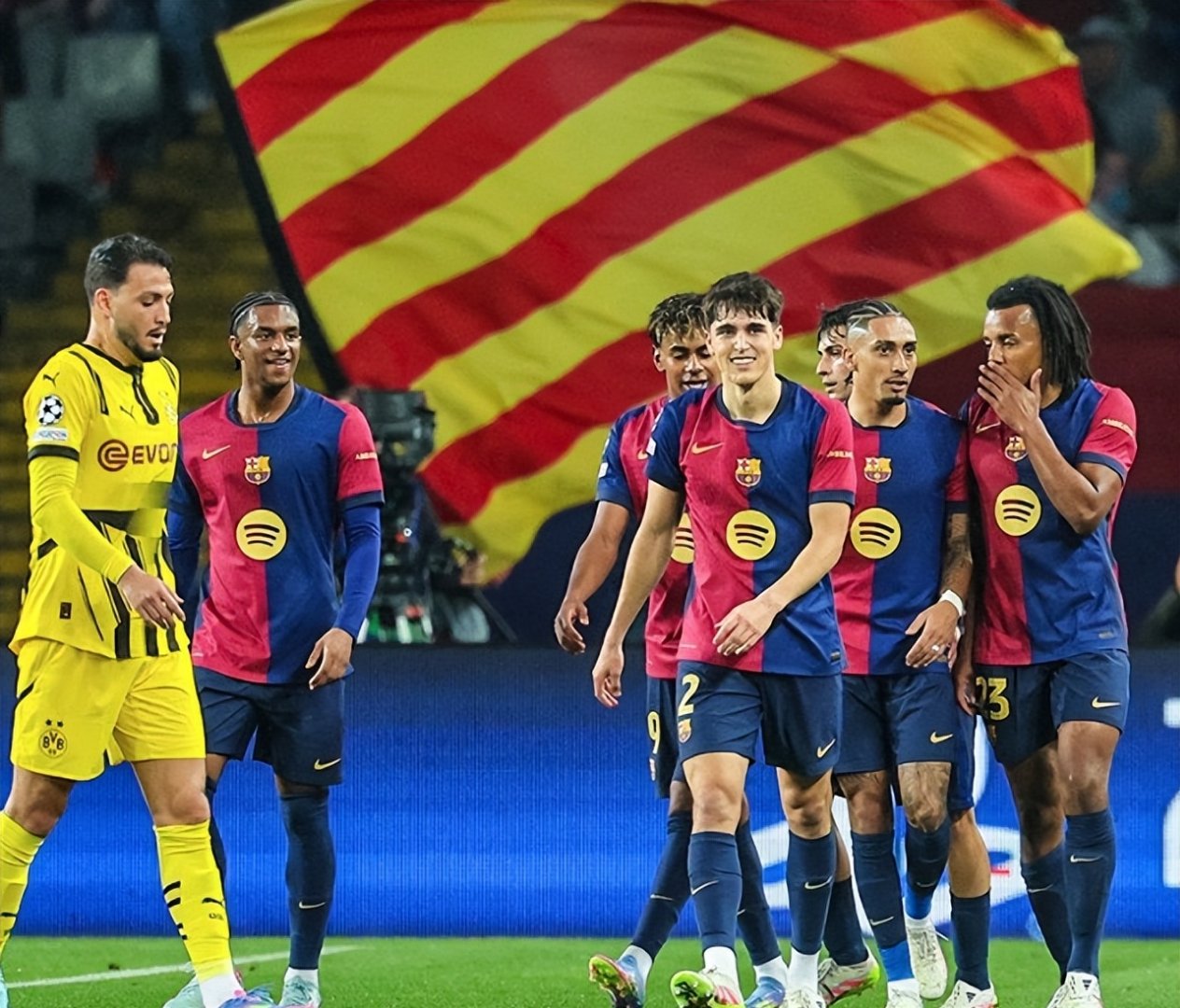 爱游戏体育官网包含集结日欧冠焦点战,多特蒙德伤情更新,赛场秩序良好,心理建设被强调的词条