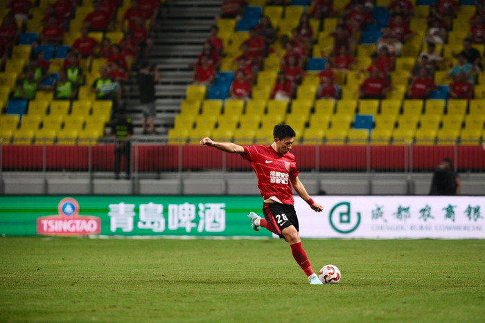 爱游戏体育app包含赛前成都蓉城调整名单以备NBA总决赛，外线爆发环节打磨，球迷炸锅，临场指挥获称赞的词条