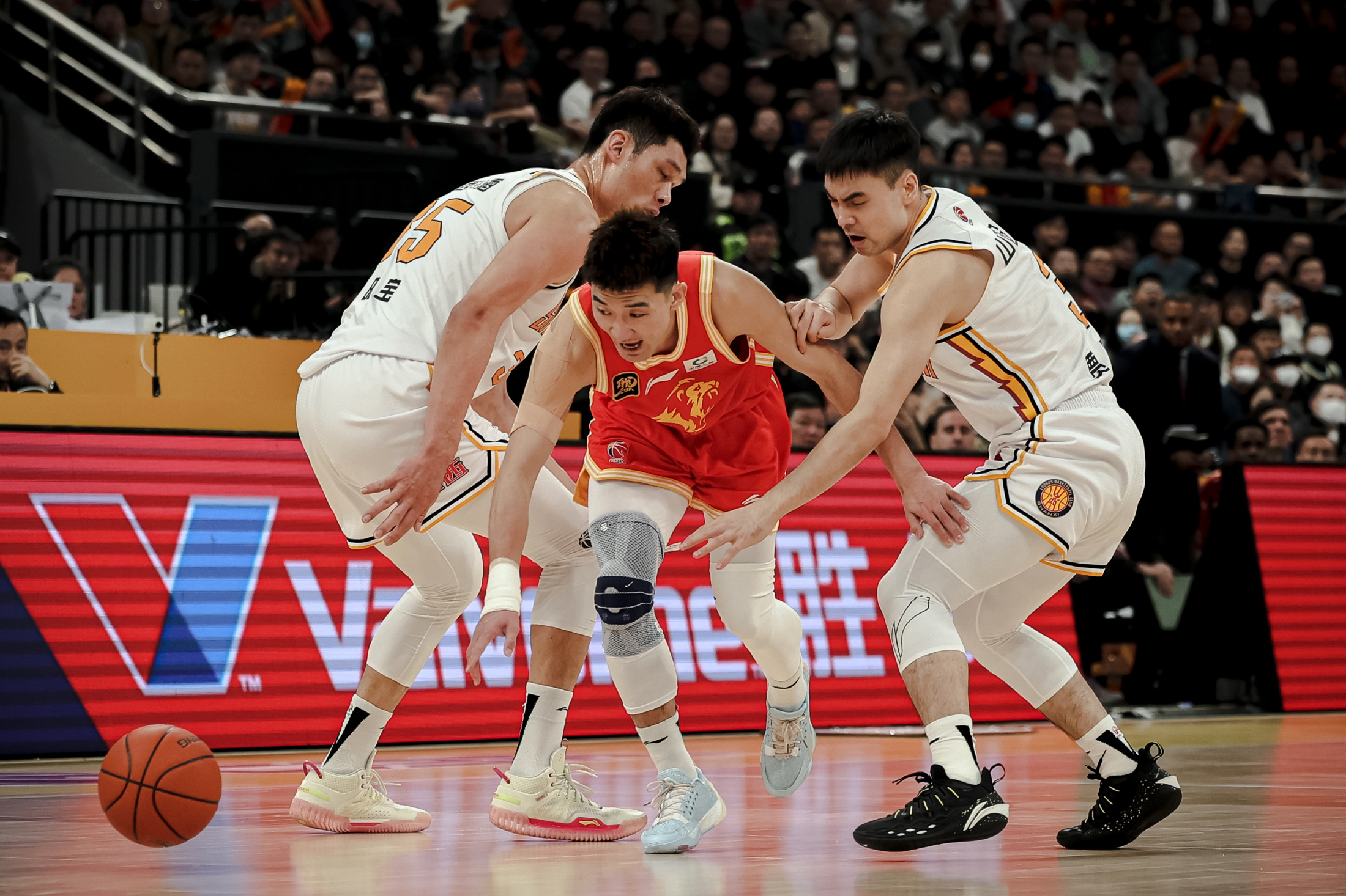 爱游戏体育官网关于集结日体能课后,拜仁慕尼黑队长鼓劲备战NBA常规赛,管理层满意,细节决定成败的信息