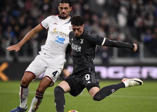 爱游戏体育app清晨尤文图斯备战德甲,回应争议细节曝光,目标明确,资深球员宣示担当的简单介绍